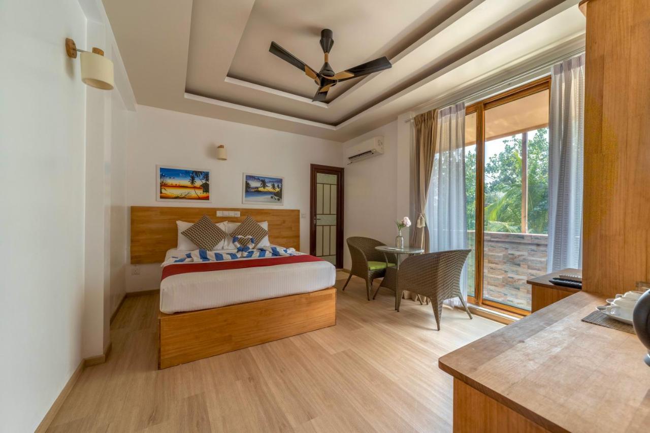 Ocean Lilly Inn Hangnaameedhoo Esterno foto