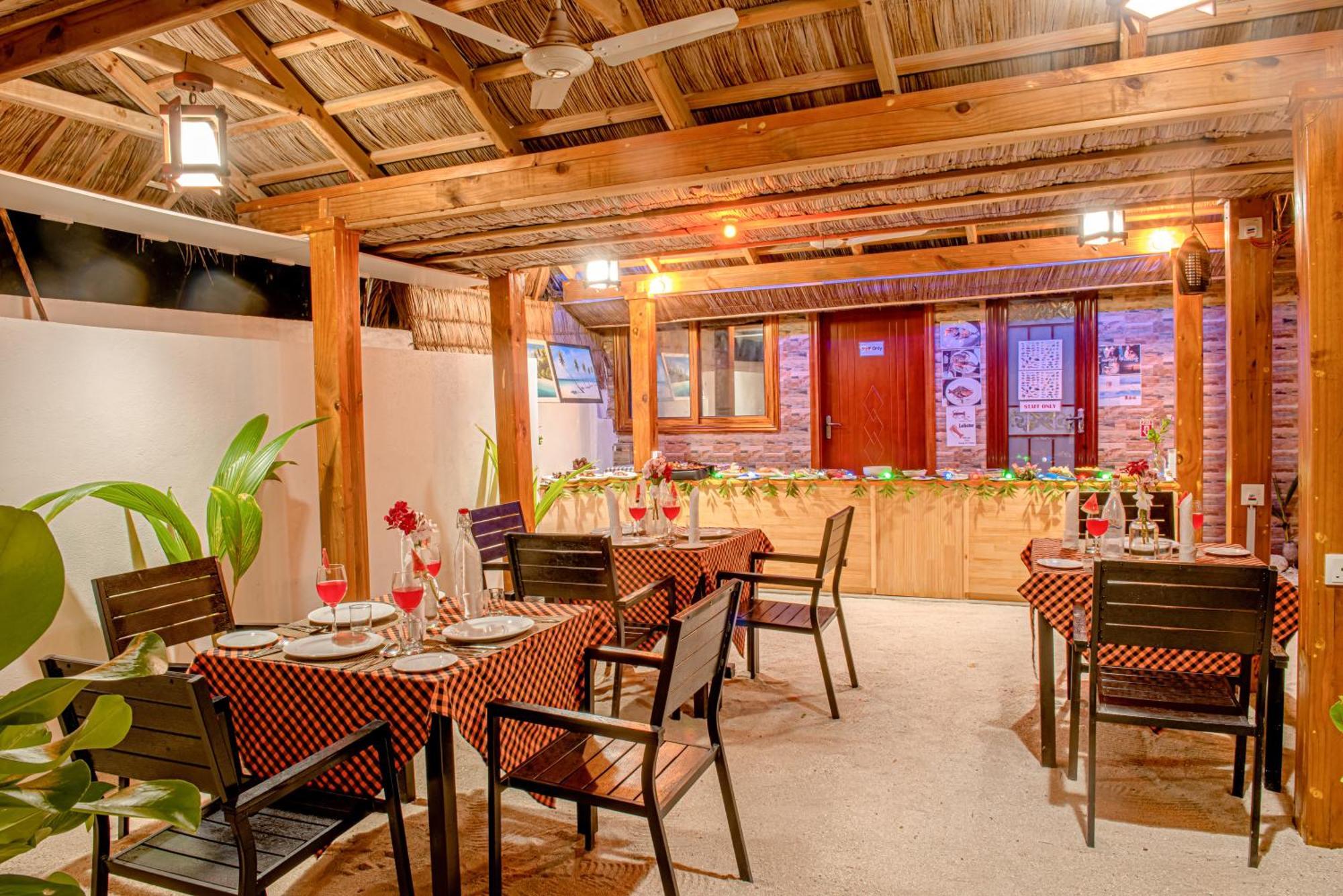 Ocean Lilly Inn Hangnaameedhoo Esterno foto