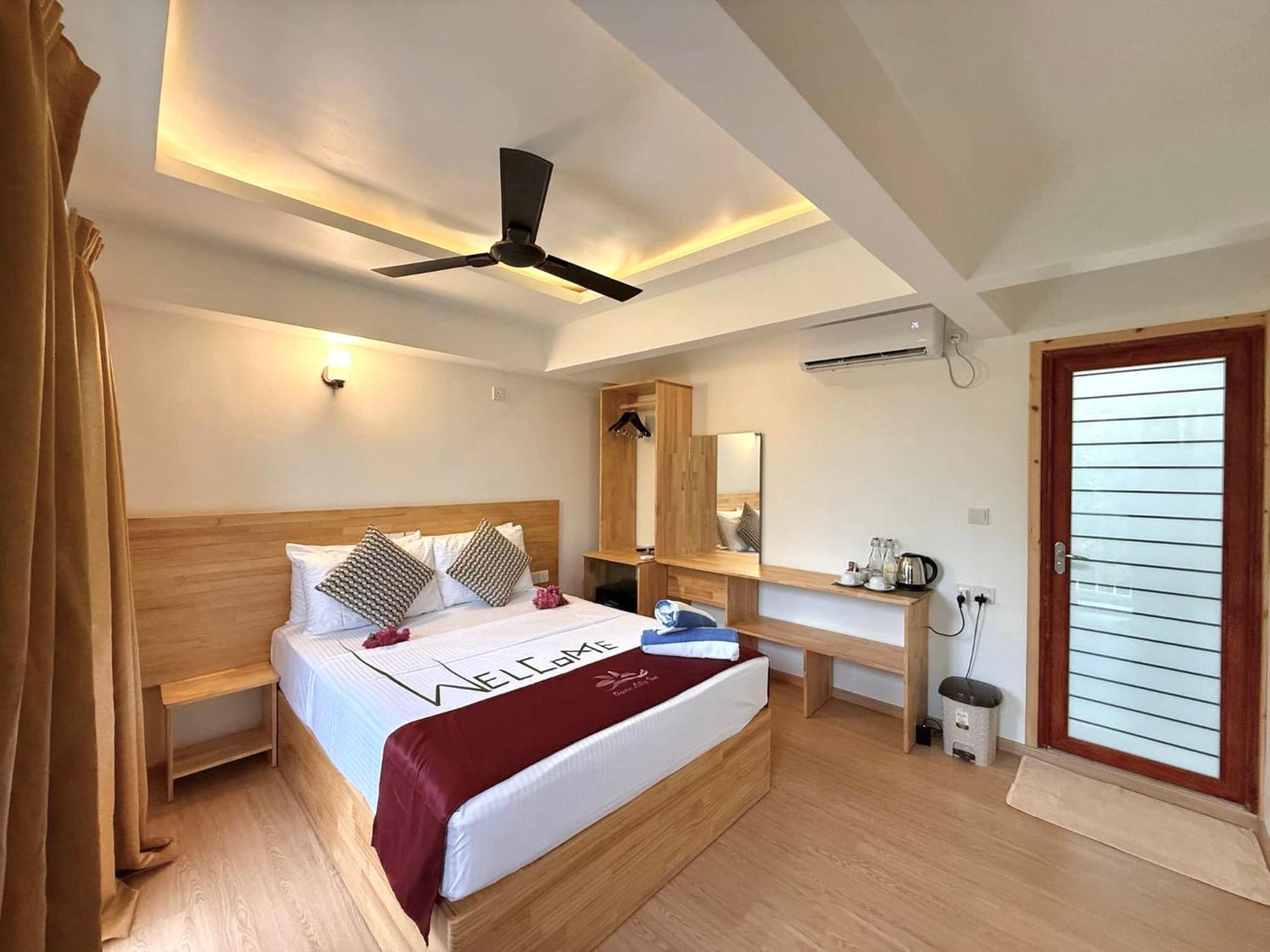 Ocean Lilly Inn Hangnaameedhoo Esterno foto
